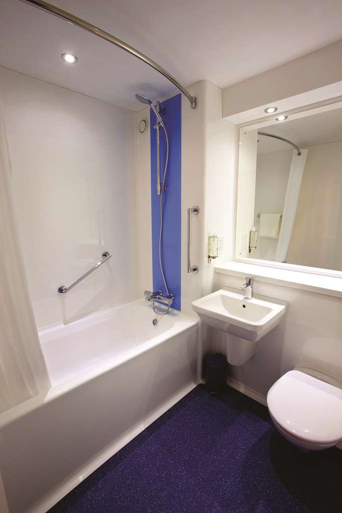 Travelodge Chester Warrington Road Chambre photo