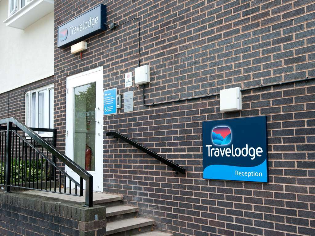 Travelodge Chester Warrington Road Extérieur photo